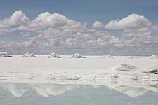 Picture Uyuni Salt Flats Tours (2 Days/1 Night), Bolivia. Tours en , Bolivia